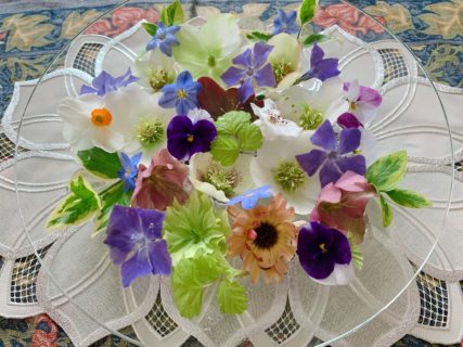 本日のブログは【世界中を旅した日々を思い心からの平穏を祈ります！】です。