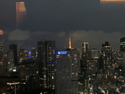 本日のブログは【自粛と経済活動応援の狭間で！】です。